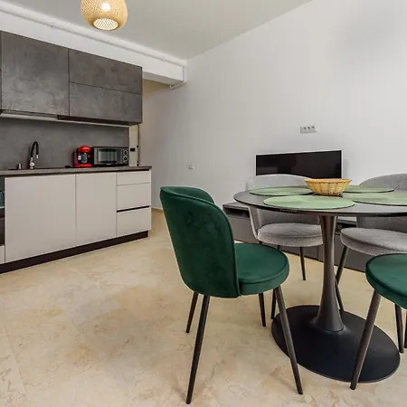 Azzurro Beachfront 2 아파트 Năvodari