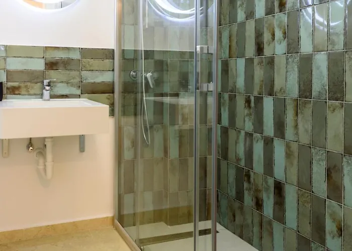 Azzurro Beachfront 2 Apartment *