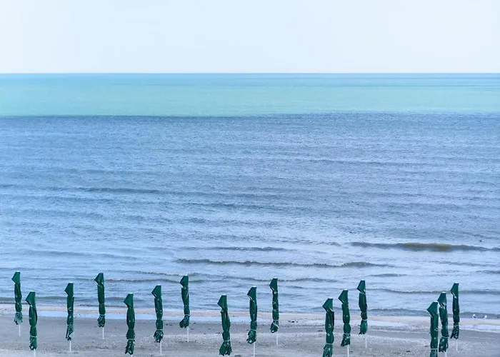 Azzurro Beachfront 2 Navodari